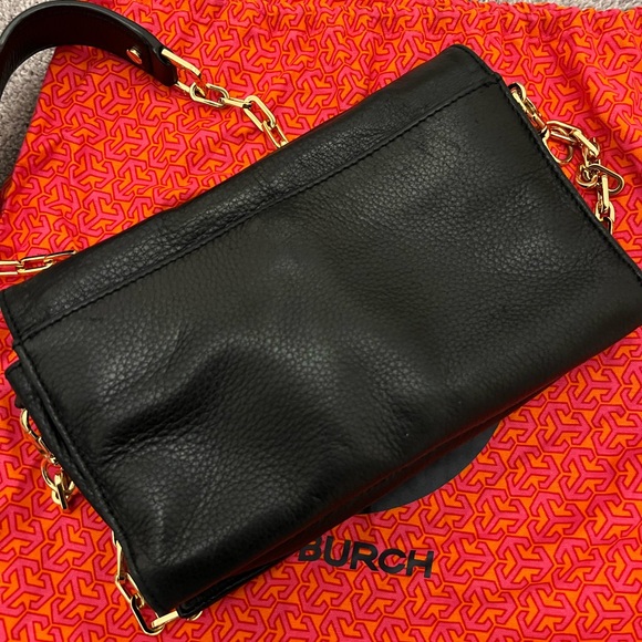 Tory Burch Kipp Crossbody Black Leather Bag with Gold Chain - Picture 5 of 10